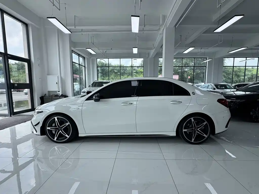 Mercedes-Benz A-Class AMG — миниатюра 4