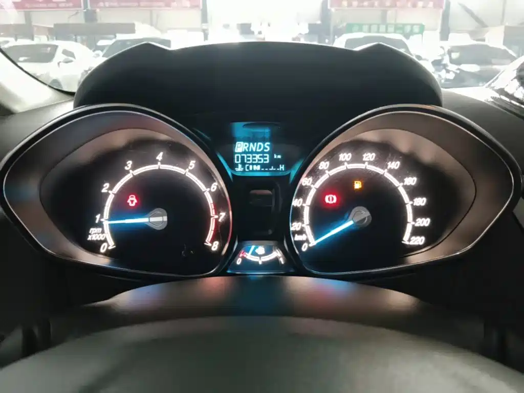 Ford Fiesta — миниатюра 12