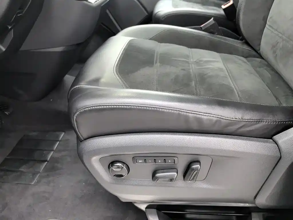Volkswagen Multivan — миниатюра 20