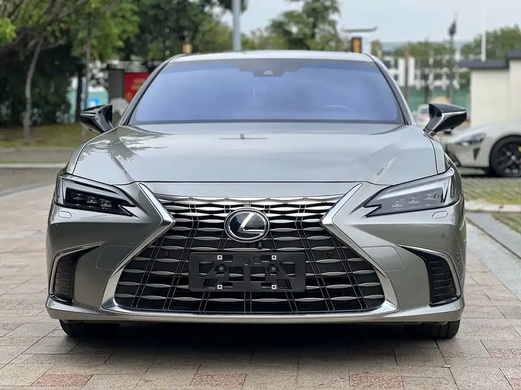 Lexus ES — фотографии объявления, Фото 4