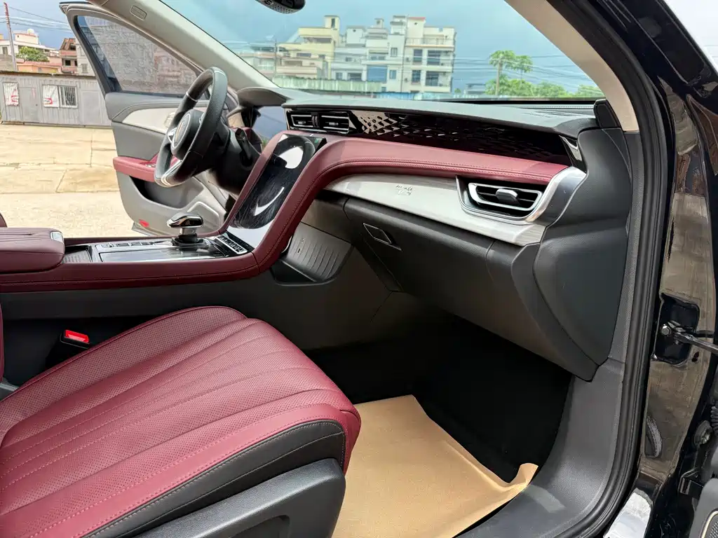 Hongqi Hongqi H5 — миниатюра 20