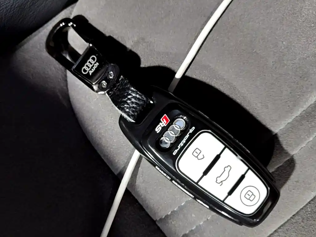 Audi A6L — миниатюра 9