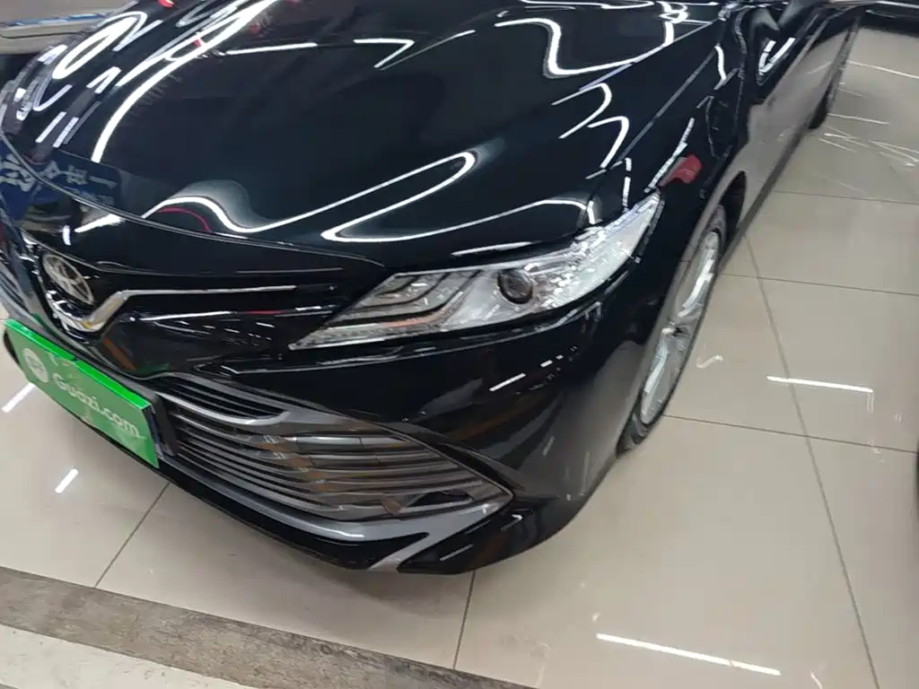 Toyota Camry — миниатюра 24