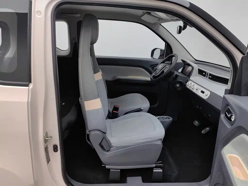 Wuling MINIEV — миниатюра 23
