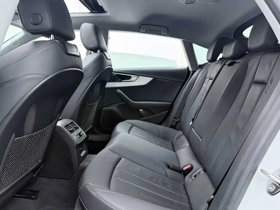 Audi A5 (Import) — миниатюра 12