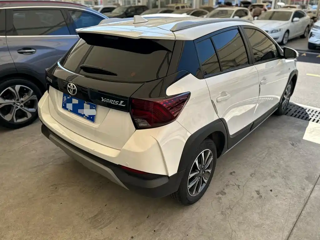 Toyota Yaris L — миниатюра 12