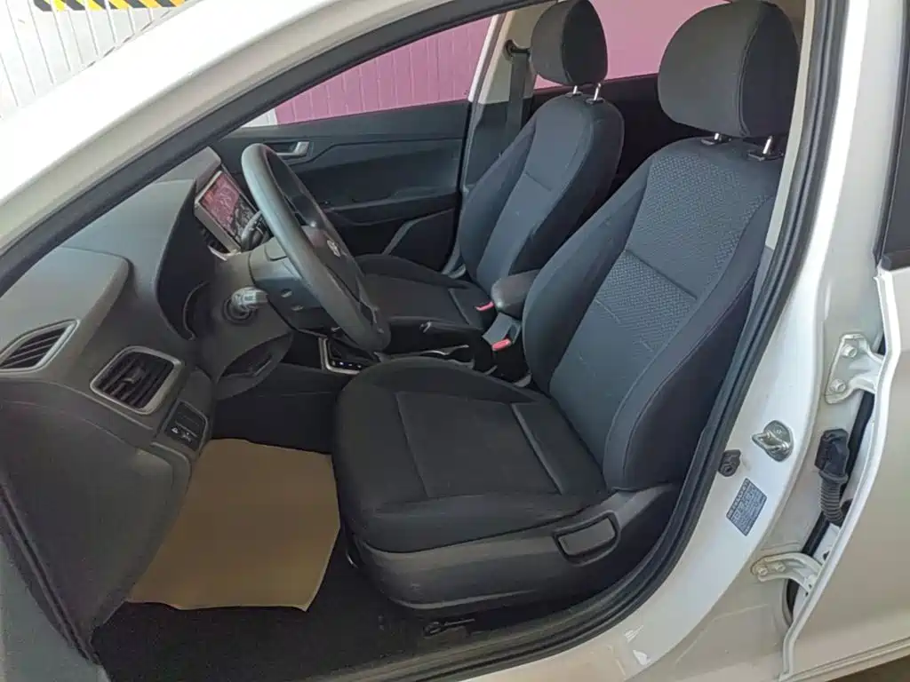Hyundai Verna — миниатюра 15