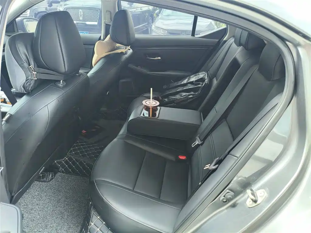 Nissan Sylphy — миниатюра 5