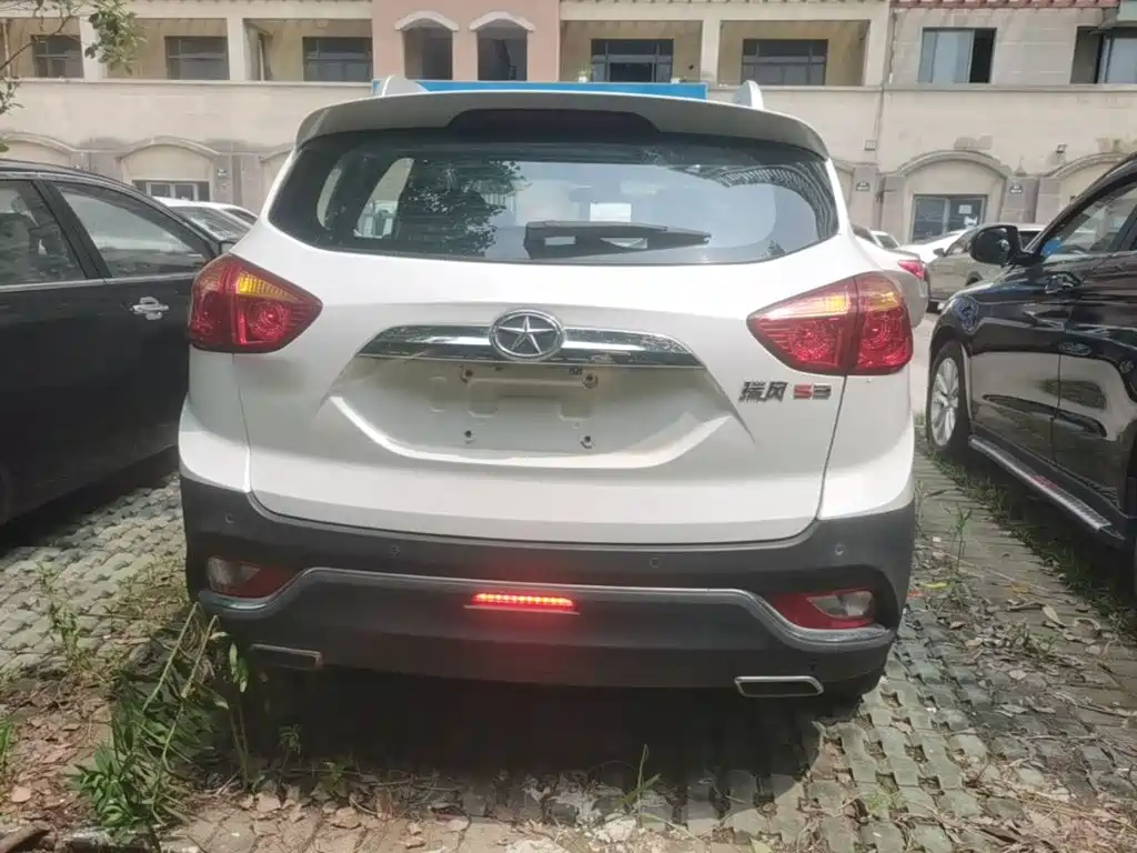 JAC S3 2016 1.5L MT Luxury