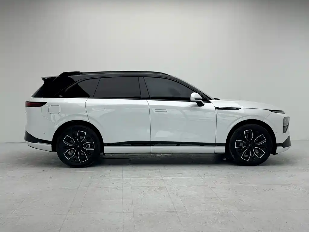 XPeng G9 — миниатюра 8