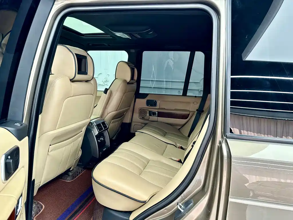Land Rover Range Rover — миниатюра 7
