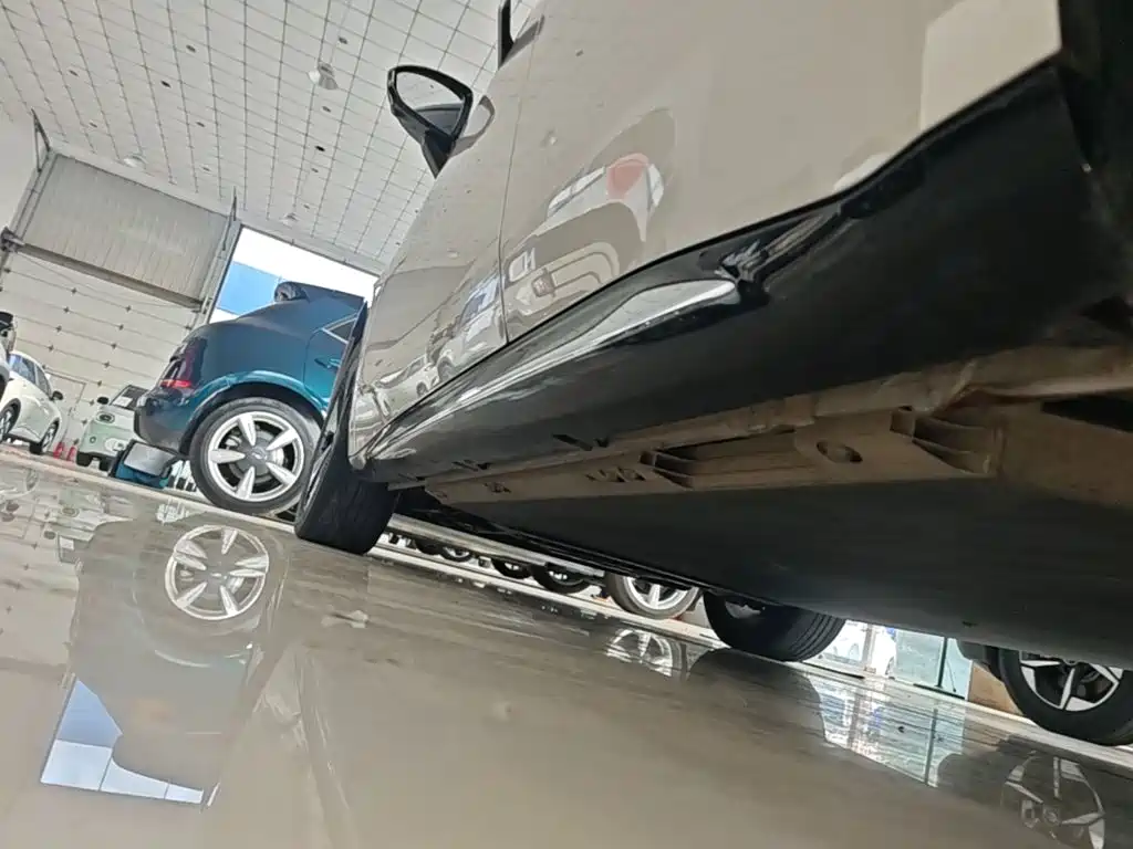 Baojun Yunduo — миниатюра 22
