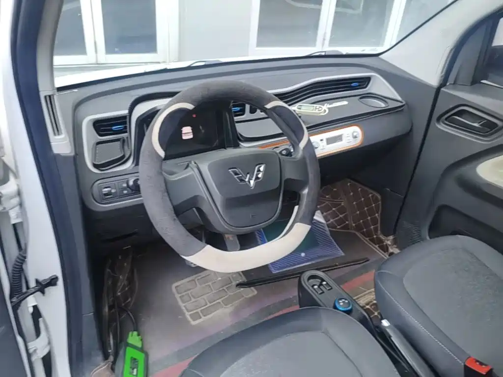 Wuling MINIEV — миниатюра 11
