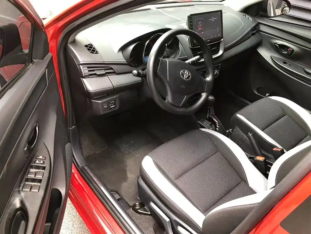 TOYOTA YARIS L ZHIXUAN