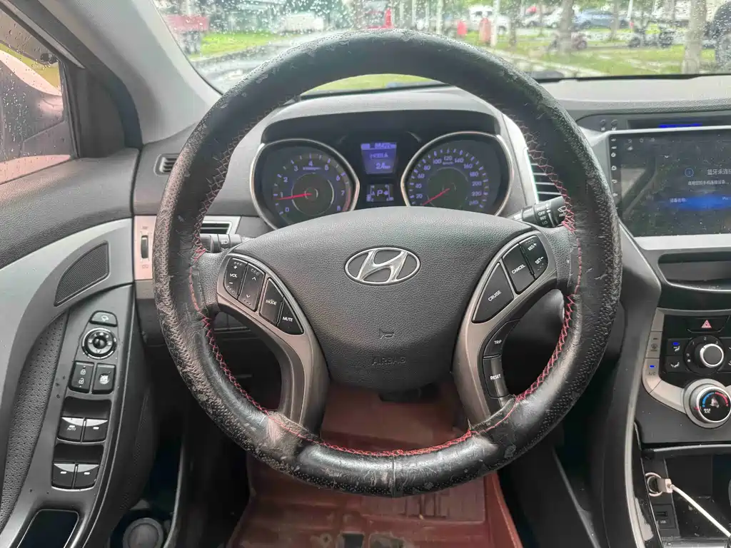 Hyundai Elantra Langdong 1.6L Auto Leading Type, фото 11