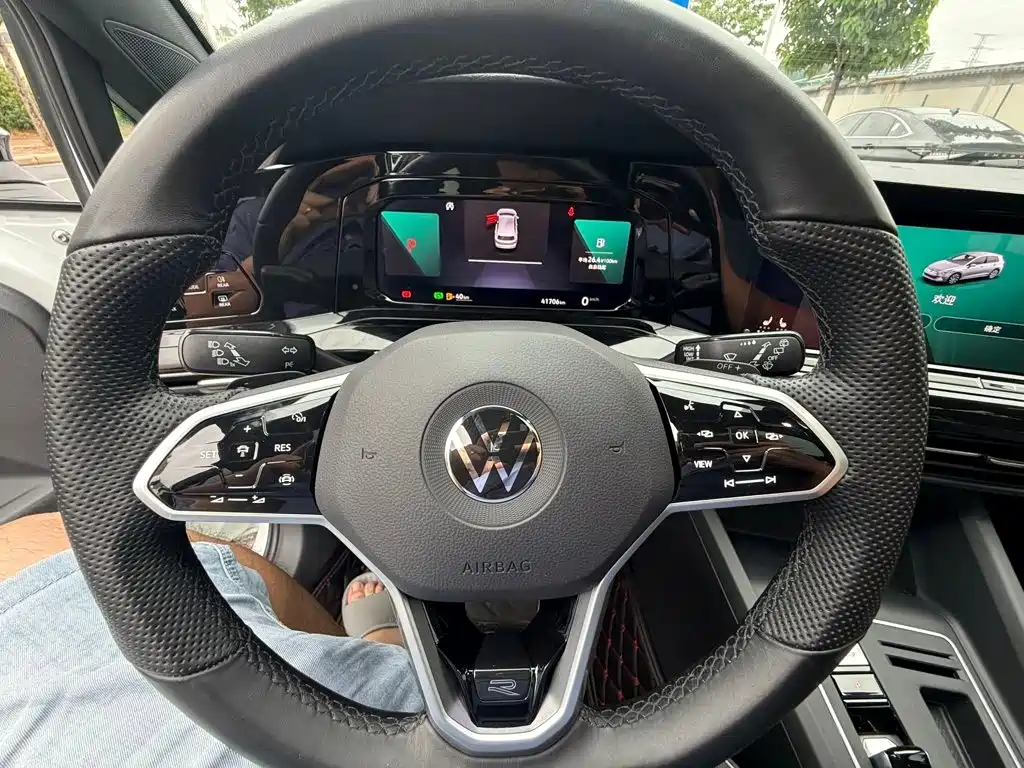 Volkswagen Golf — миниатюра 7