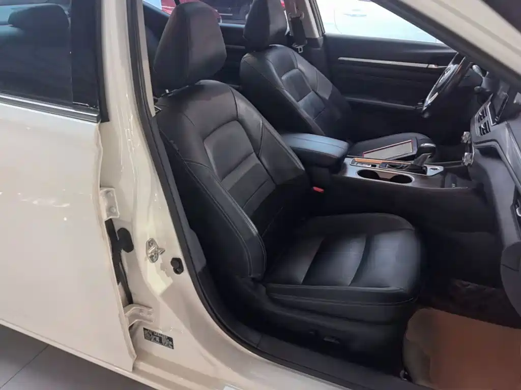 Nissan Teana — миниатюра 25