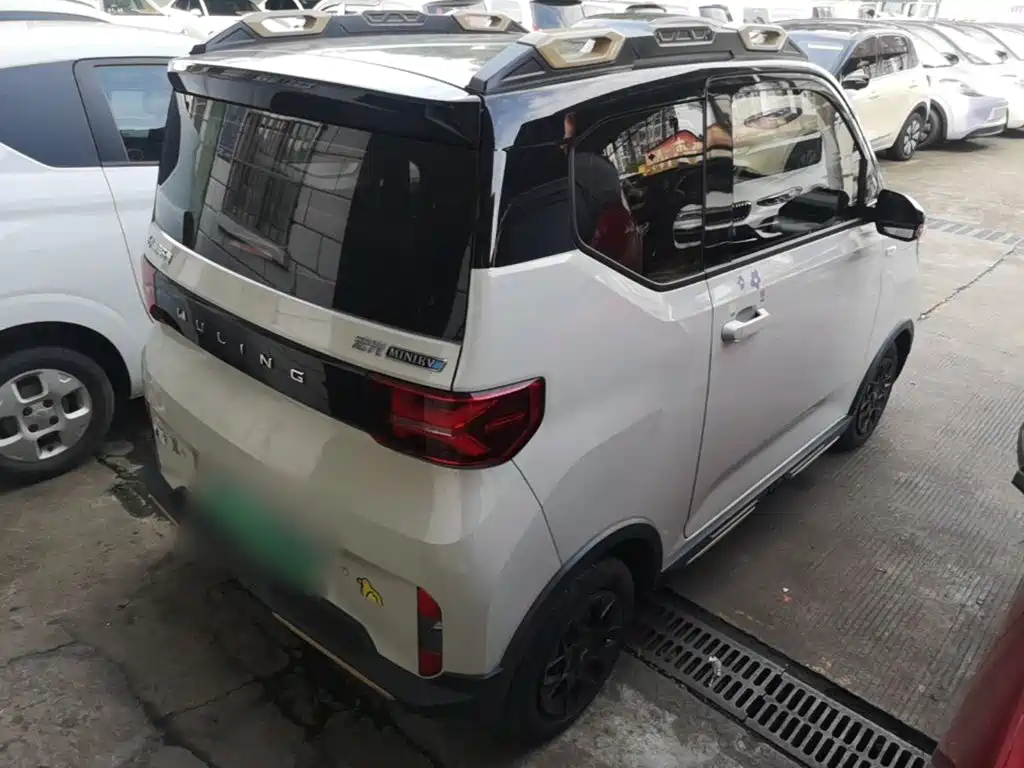 Wuling MINIEV — миниатюра 7