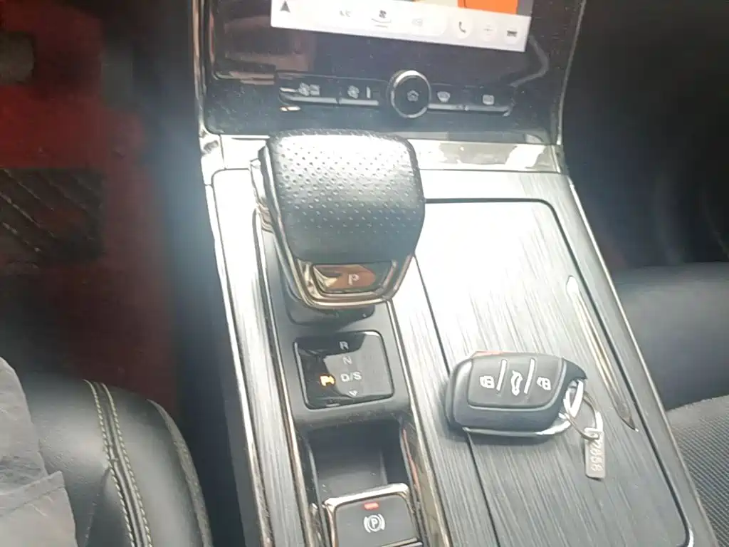 Roewe RX5 — миниатюра 14