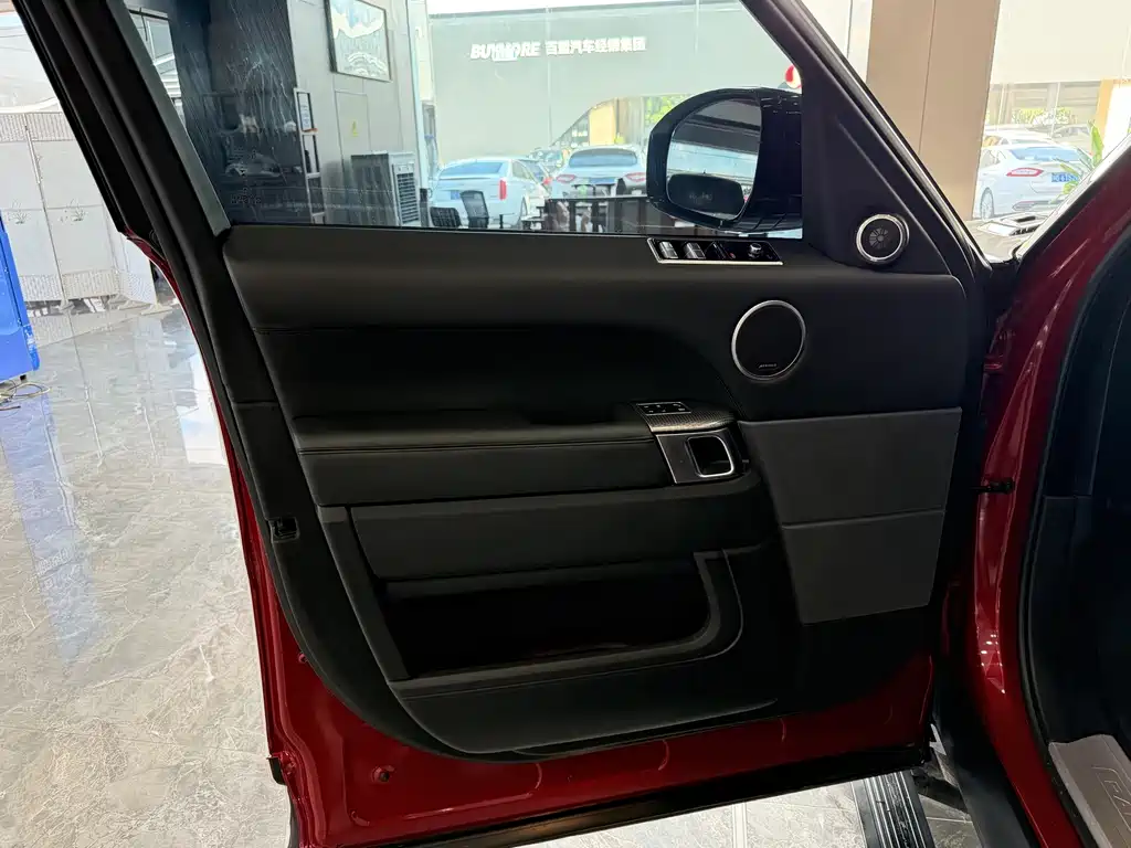 Land Rover Sport — миниатюра 7