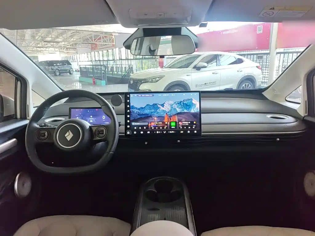 Baojun Yunduo — миниатюра 10
