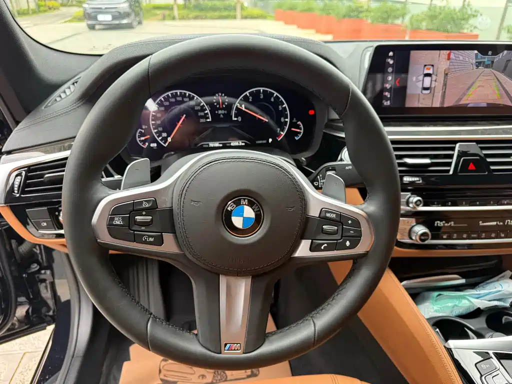 BMW 5 Series — миниатюра 23