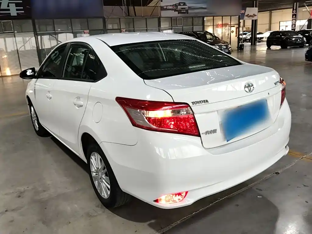 Toyota Vios — миниатюра 5