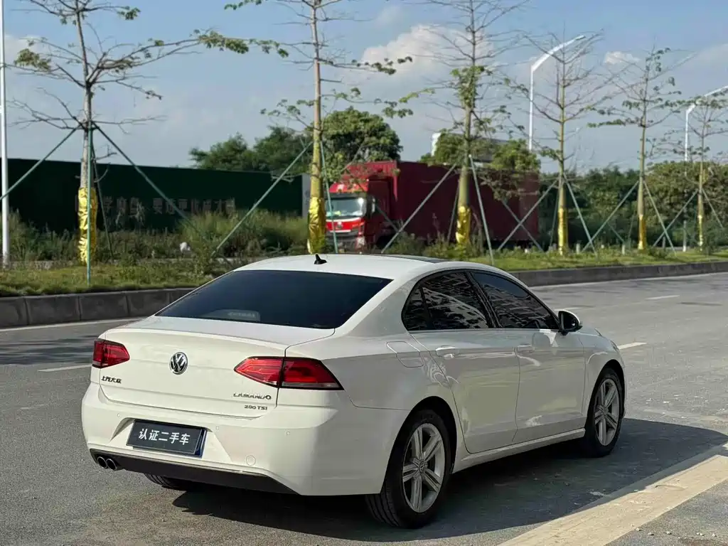 Volkswagen Lamando 2017 280TSI DSG Comfort