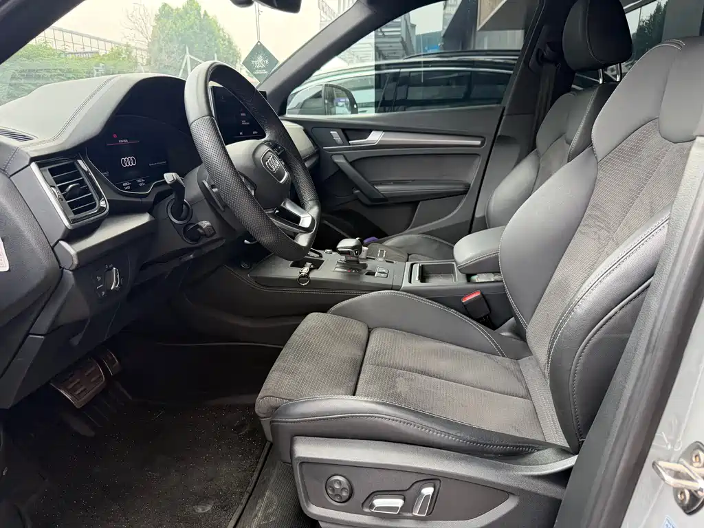Audi Q5L Sportback 2024 40 TFSI Luxury