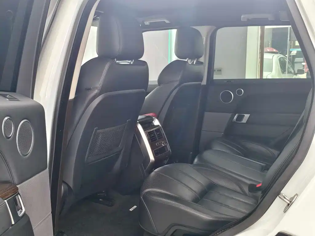 Land Rover Sport — миниатюра 7