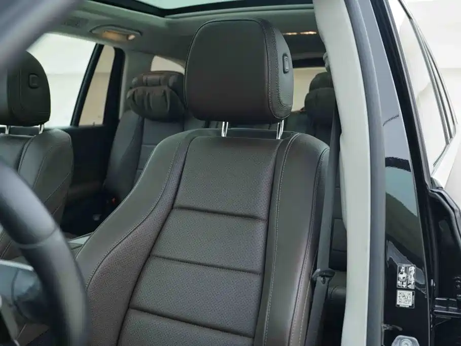 Mercedes-Benz GLS — миниатюра 13