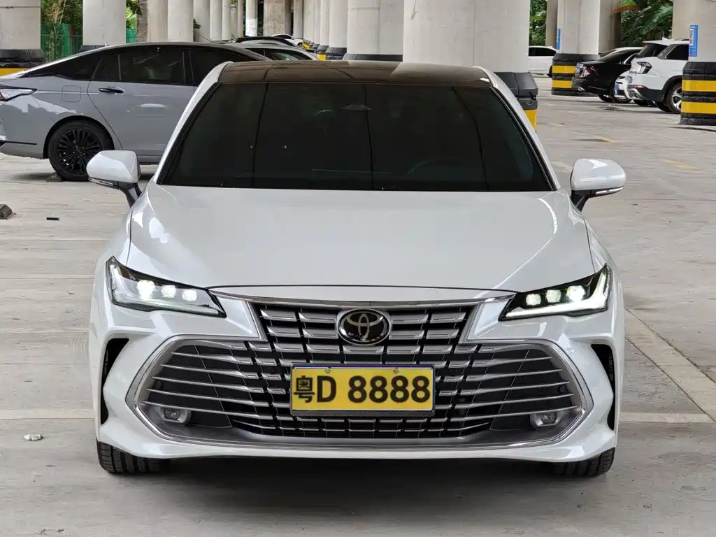Toyota Avalon 2025