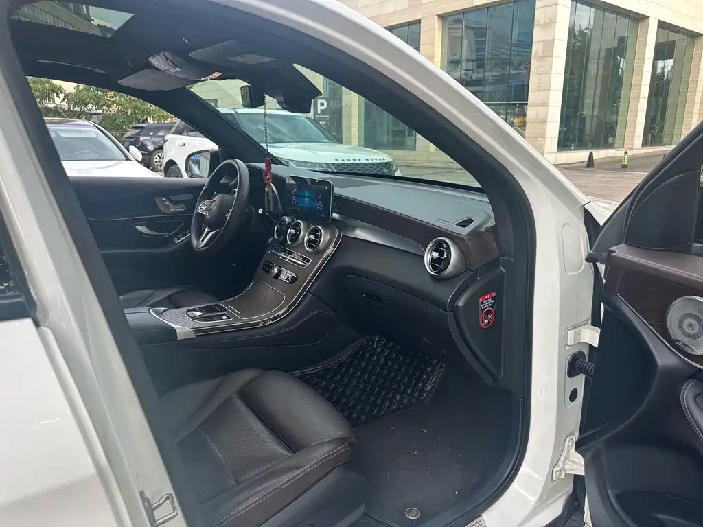 Mercedes-Benz GLC — миниатюра 11