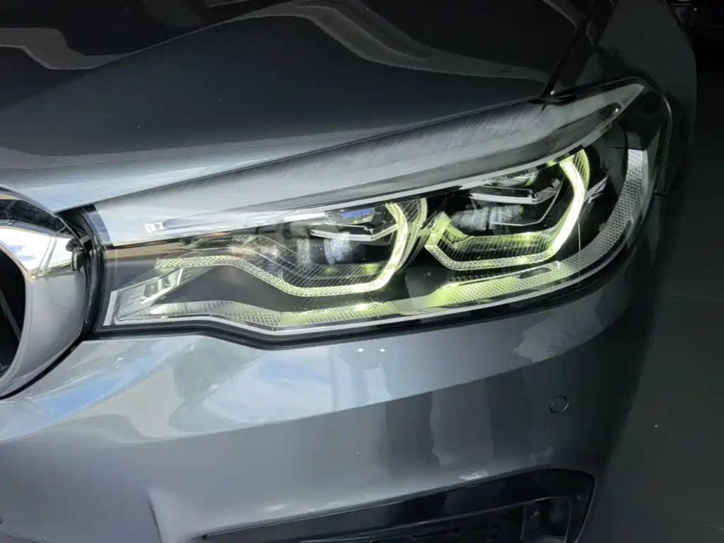 BMW 5 Series (Import) — миниатюра 24