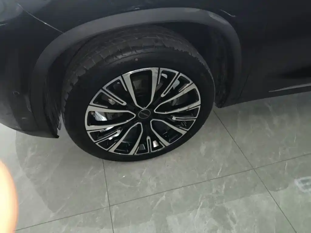 Exeed Lingyun — миниатюра 23