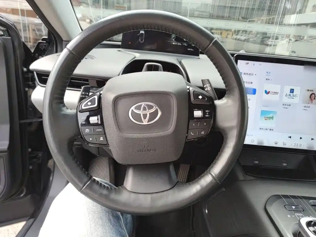 Toyota bZ5 — миниатюра 11