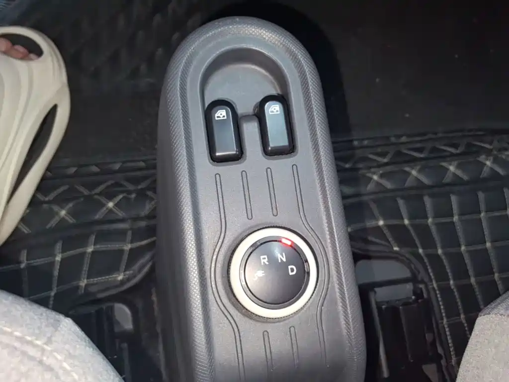 Wuling MINIEV — миниатюра 14