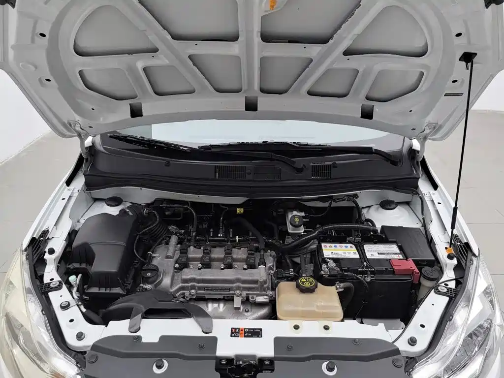 Chevrolet Sail — миниатюра 6