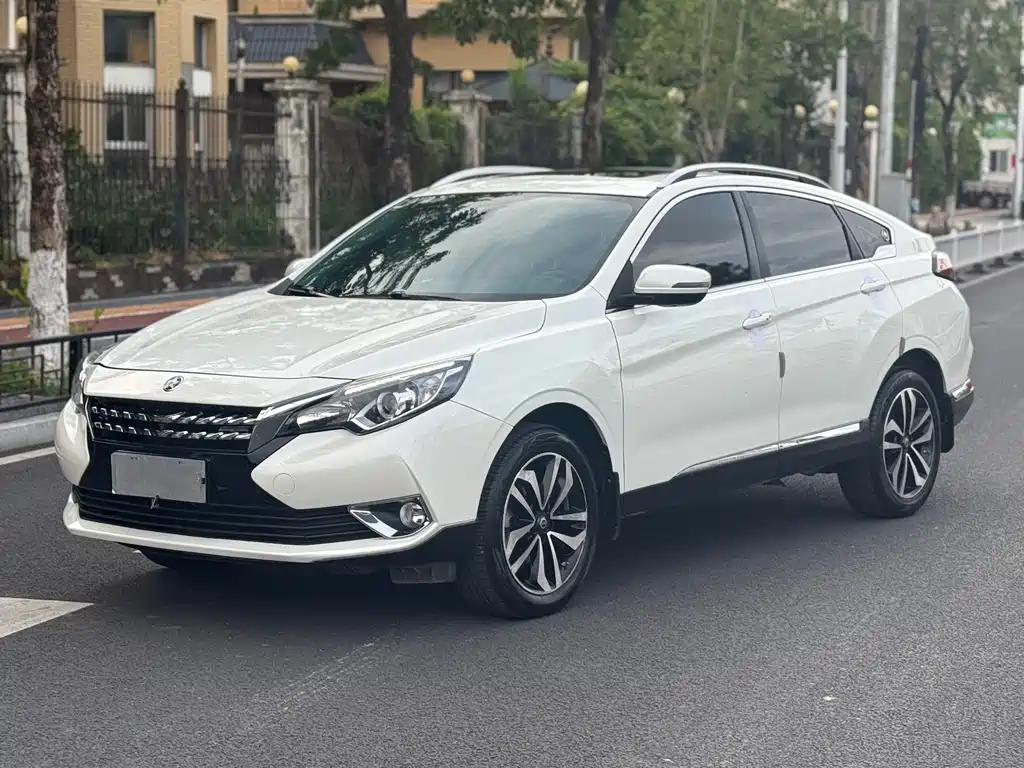 Купить Venucia T90