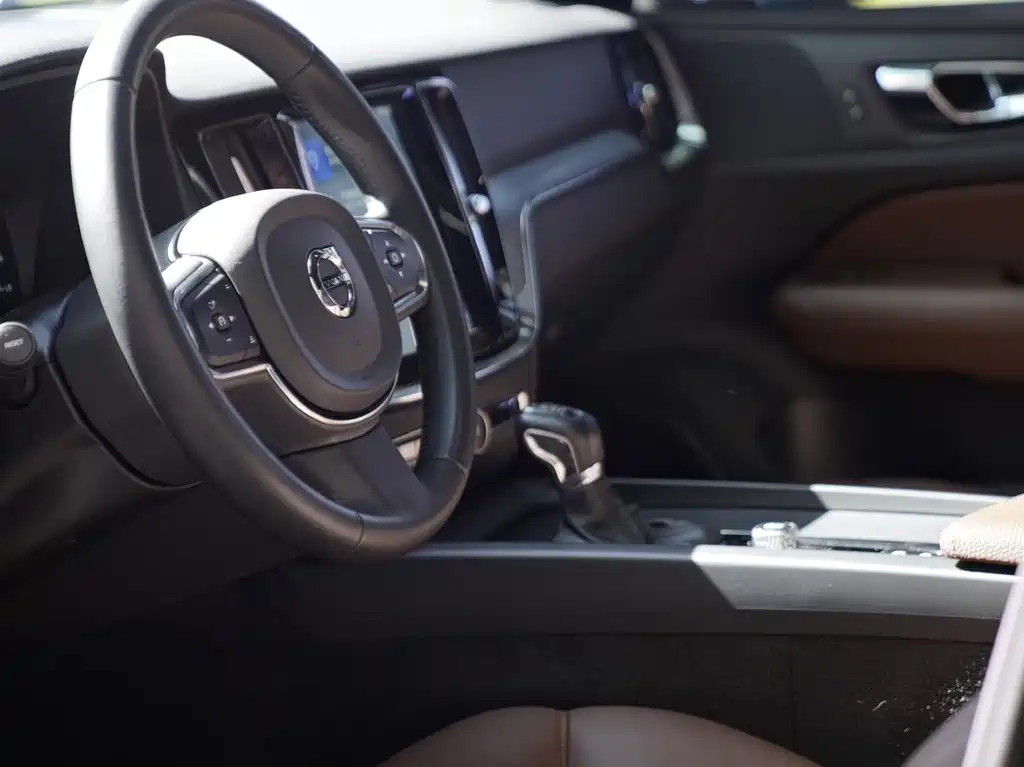 Volvo S60 — миниатюра 10
