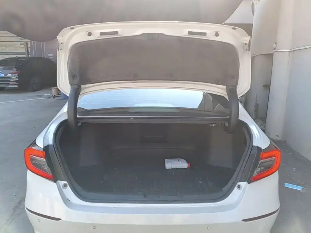Honda Accord — миниатюра 19