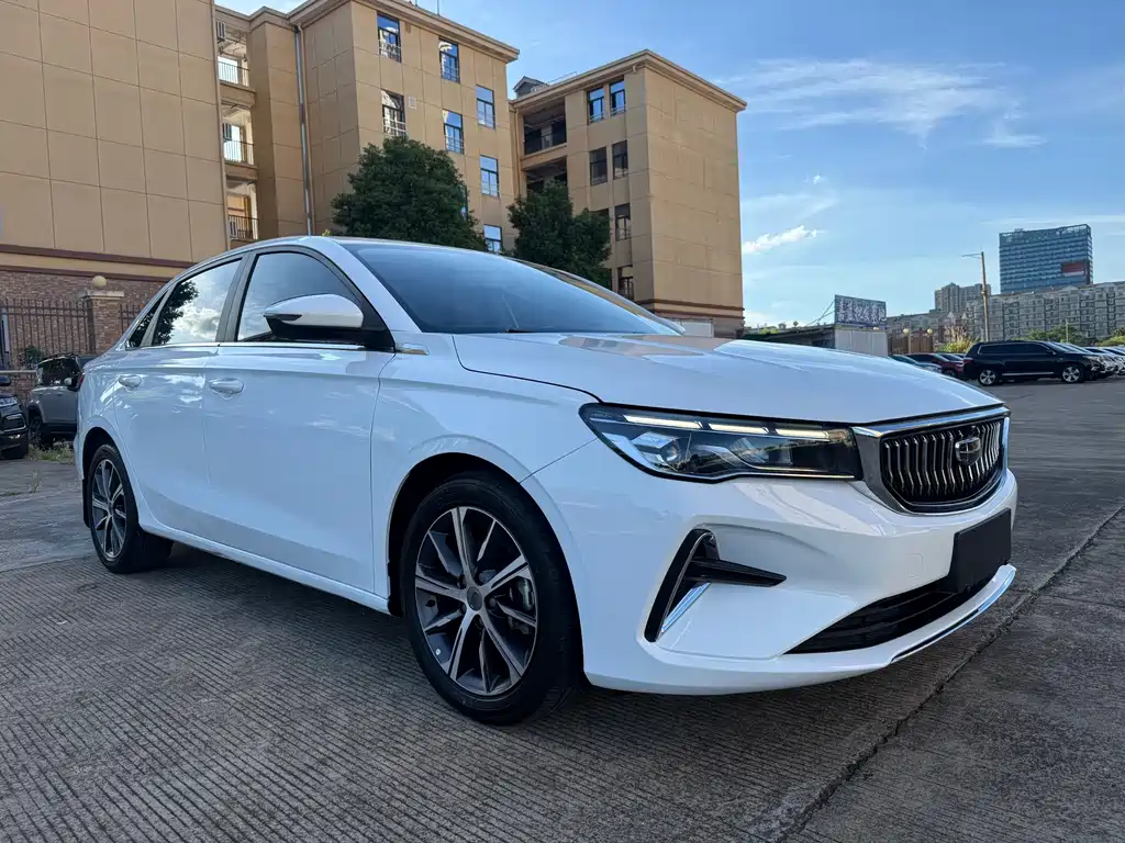 Geely Emgrand — миниатюра 3