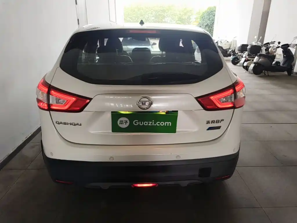 Nissan Qashqai — миниатюра 6