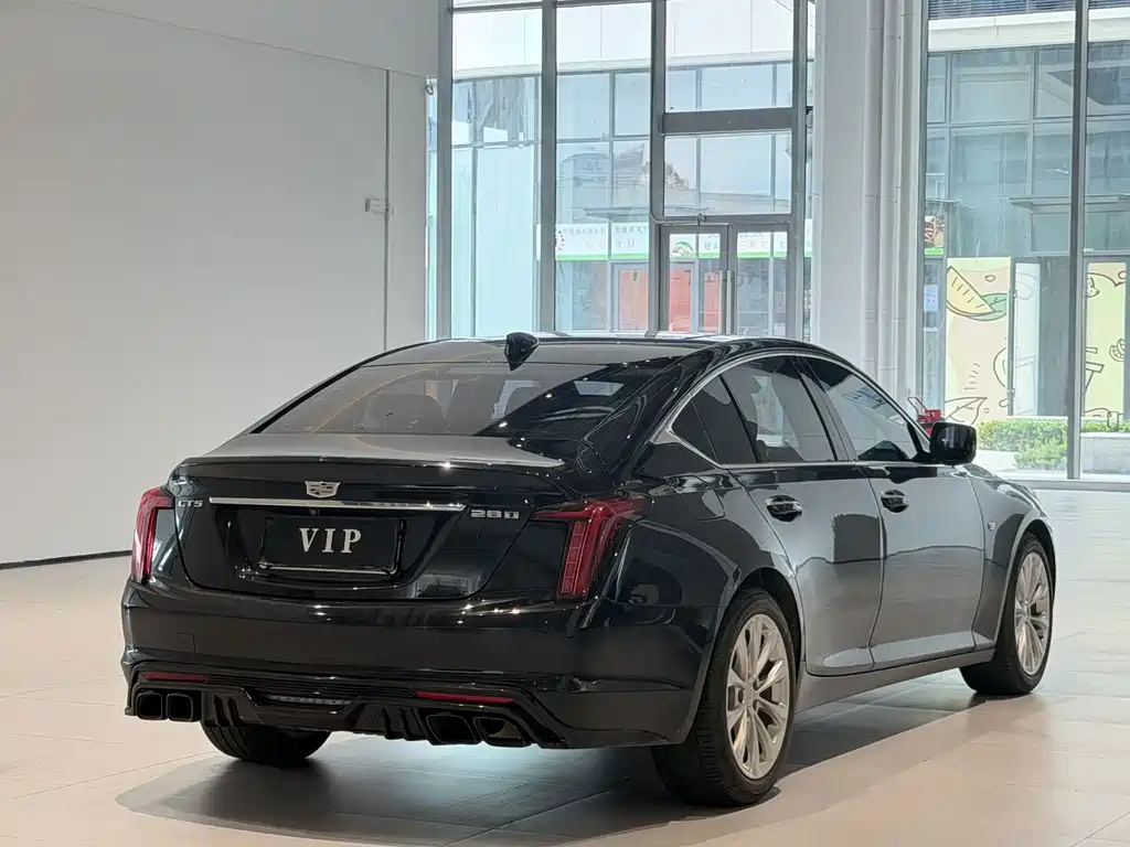 Cadillac CT5 — миниатюра 8