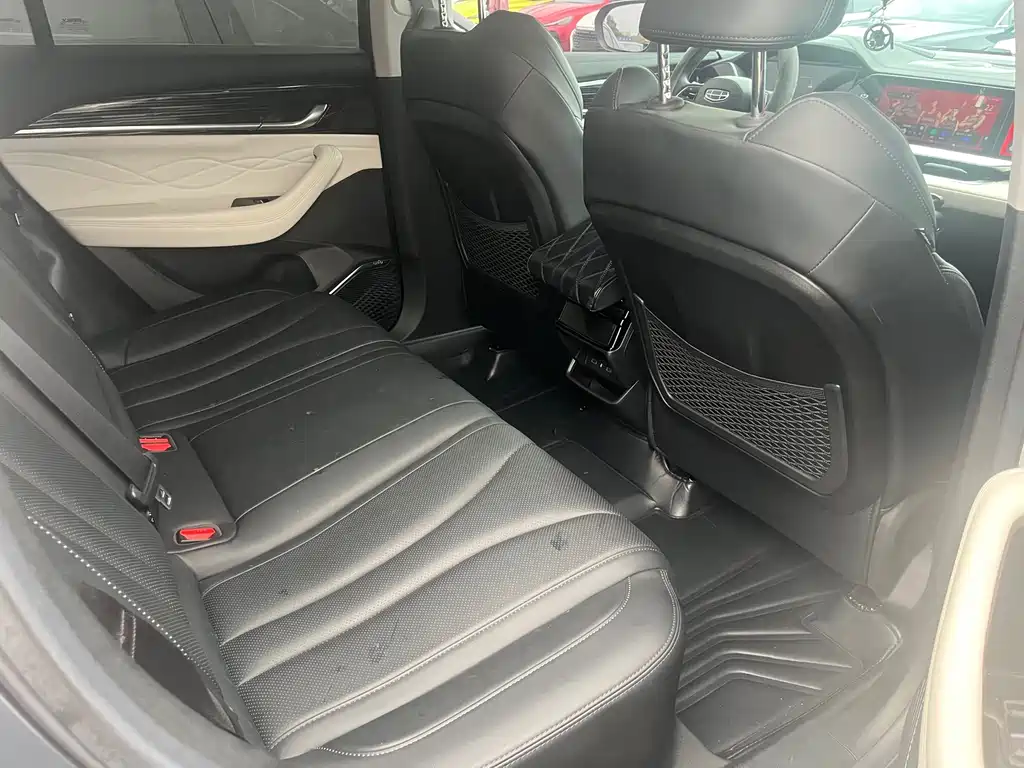 Geely Xingyue L — миниатюра 11