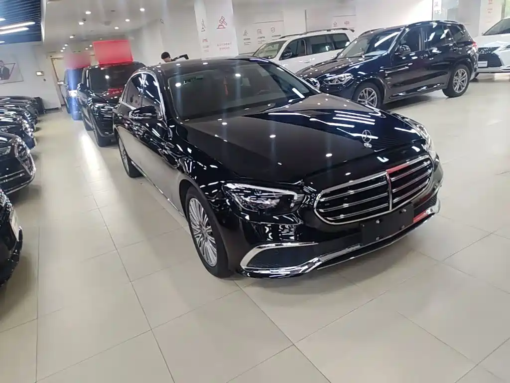 Mercedes-Benz E-Class — миниатюра 4