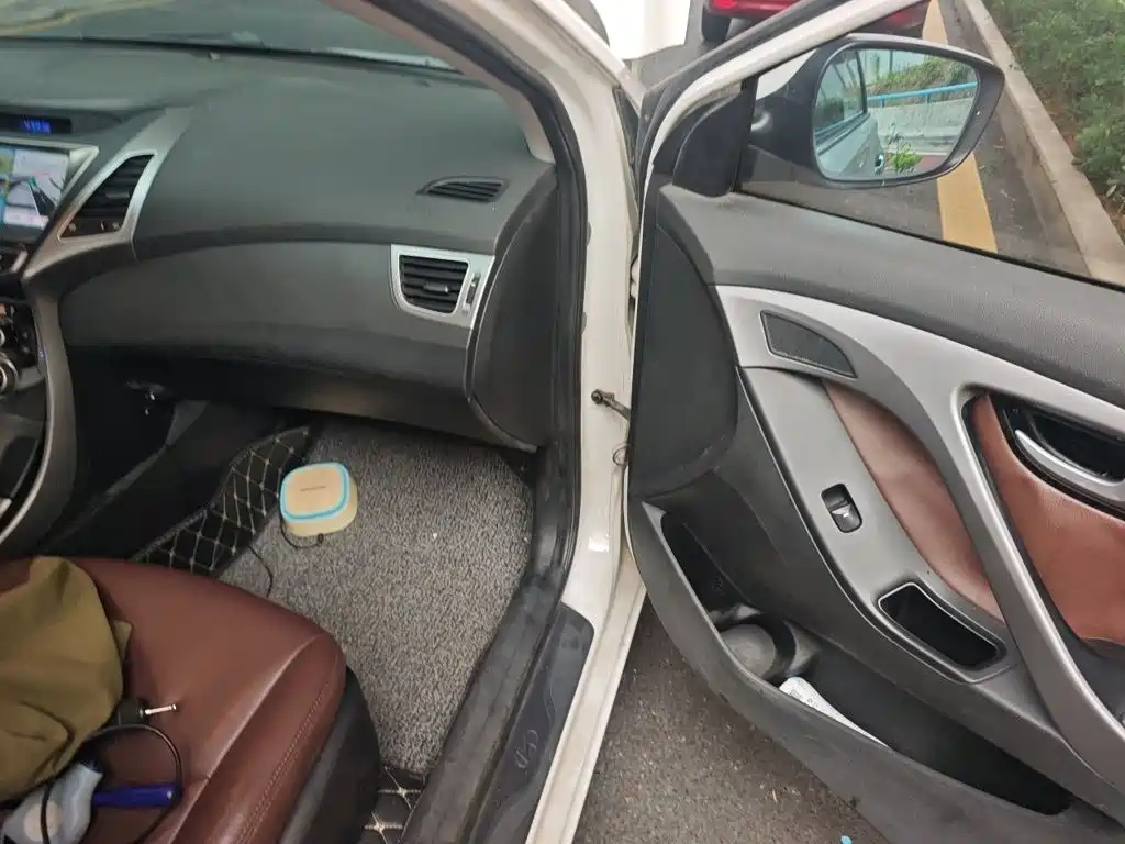Hyundai Elantra Langdong — миниатюра 19