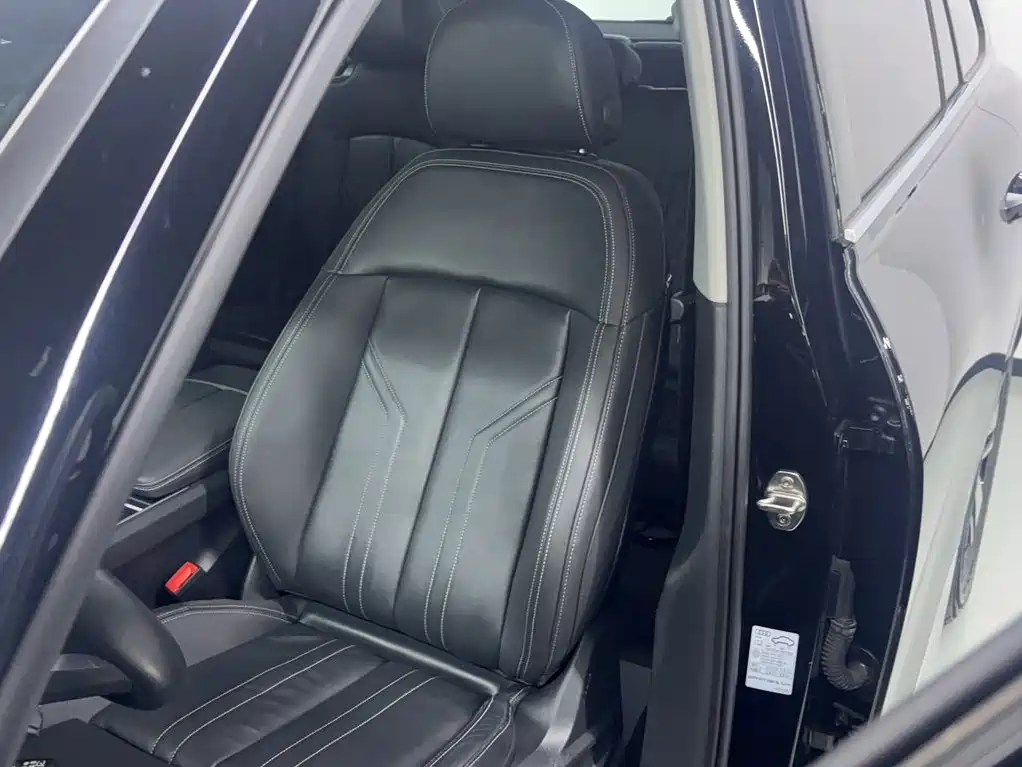 Audi Q6 — миниатюра 15