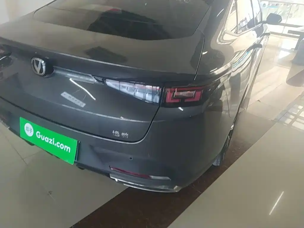 Changan Eado — миниатюра 8