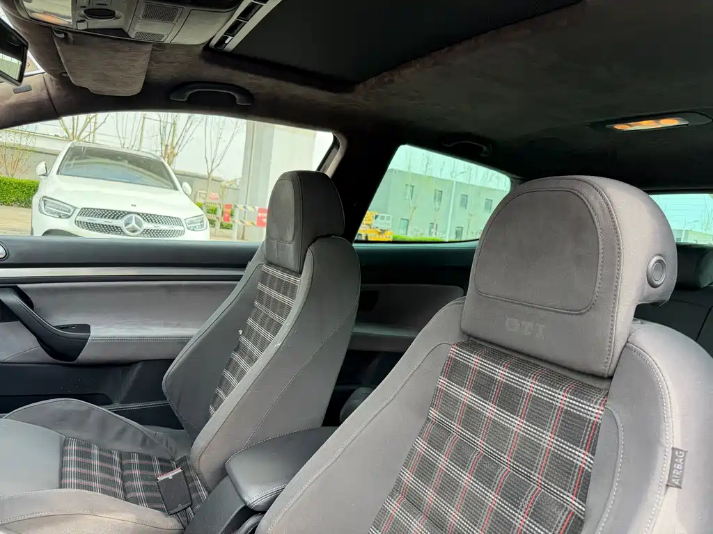 Volkswagen Golf (Import) — миниатюра 8